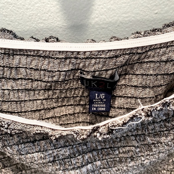 UK2LA โข Grey stretchy long sleeve crop top - Picture 7 of 9